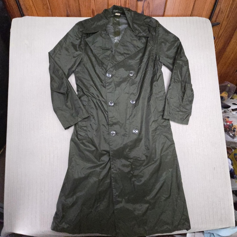 Vintage Iberia Army M-2 Raincoat Mens 38 Long Green Nylon Rubber Vietnam Era 62